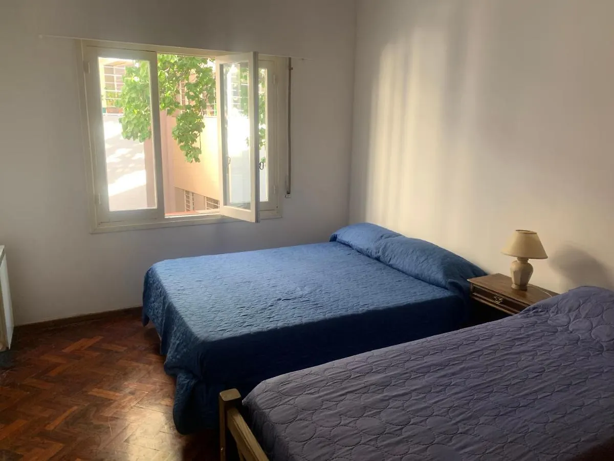 Hostel La Embajada Mendoza